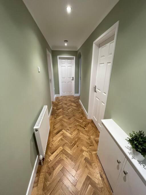 Burscough Idyllic Bungalow, Ideal Location In West Lancashire מראה חיצוני תמונה