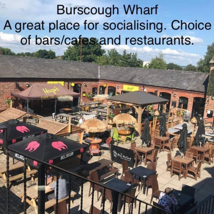Burscough Idyllic Bungalow, Ideal Location In West Lancashire מראה חיצוני תמונה
